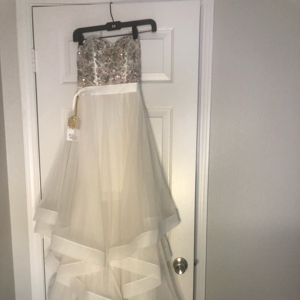Size 0 Bejeweled Glam Dress